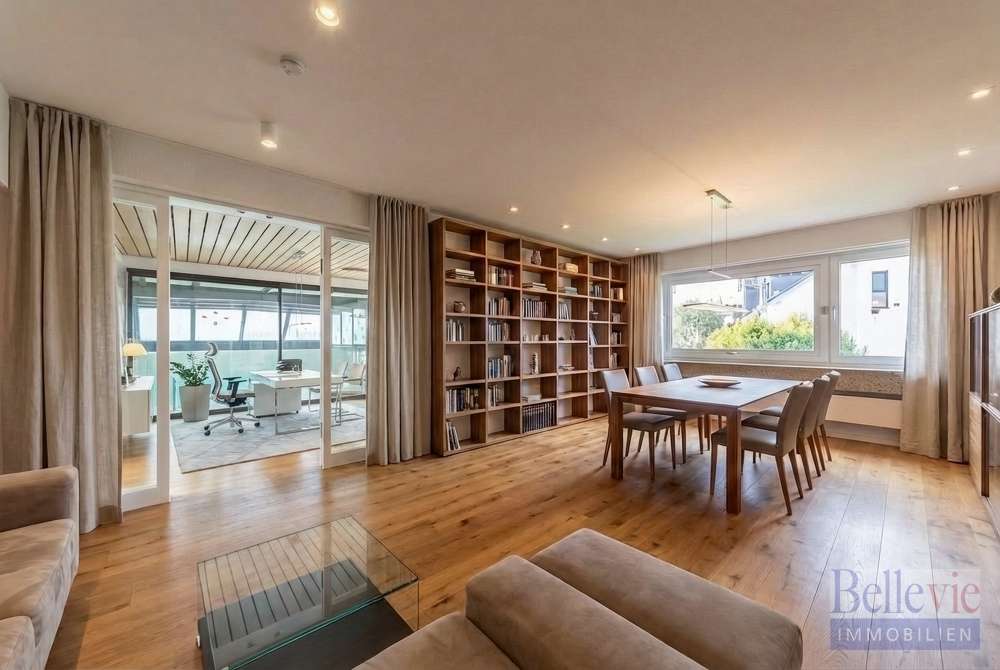 Thumbnail-Haus zum Kaufen in Liederbach am Taunus 1.270.000,00 € 453 m²