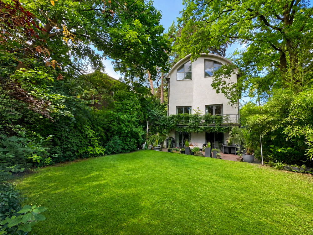 Thumbnail-Haus zum Kaufen in Berlin 2.250.000,00 € 240 m²
