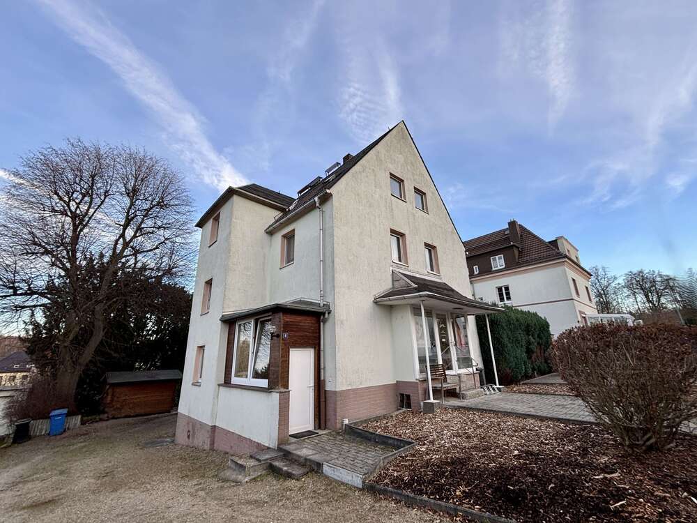 Thumbnail-Wohnung zum Mieten in Limbach-Oberfrohna 300,00 € 46.23 m²