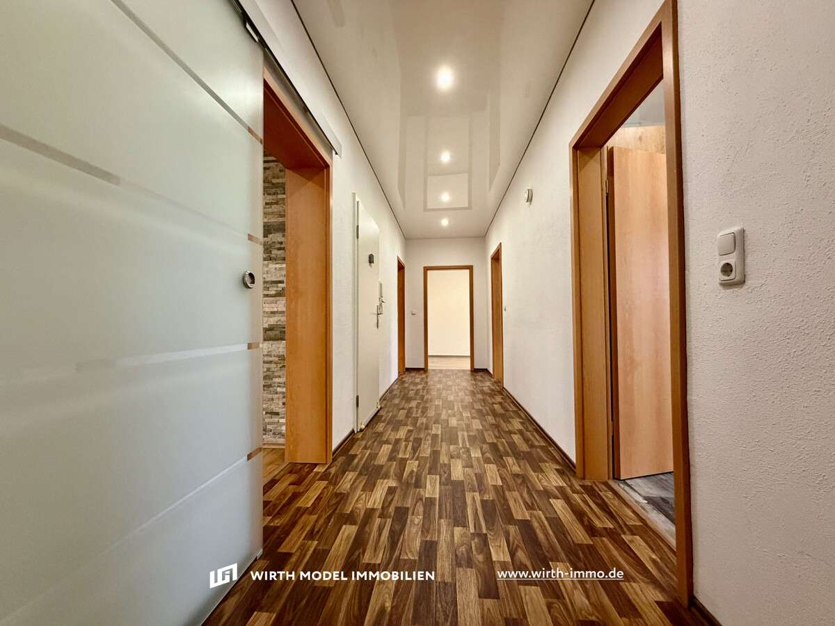 Thumbnail-Wohnung zum Kaufen in Schweinfurt 235.000,00 € 102 m²