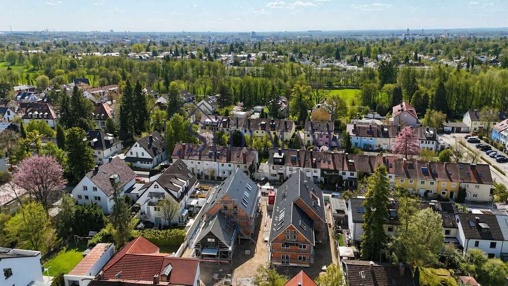 Thumbnail-Haus zum Kaufen in München 5.300.000,00 € 442.65 m²