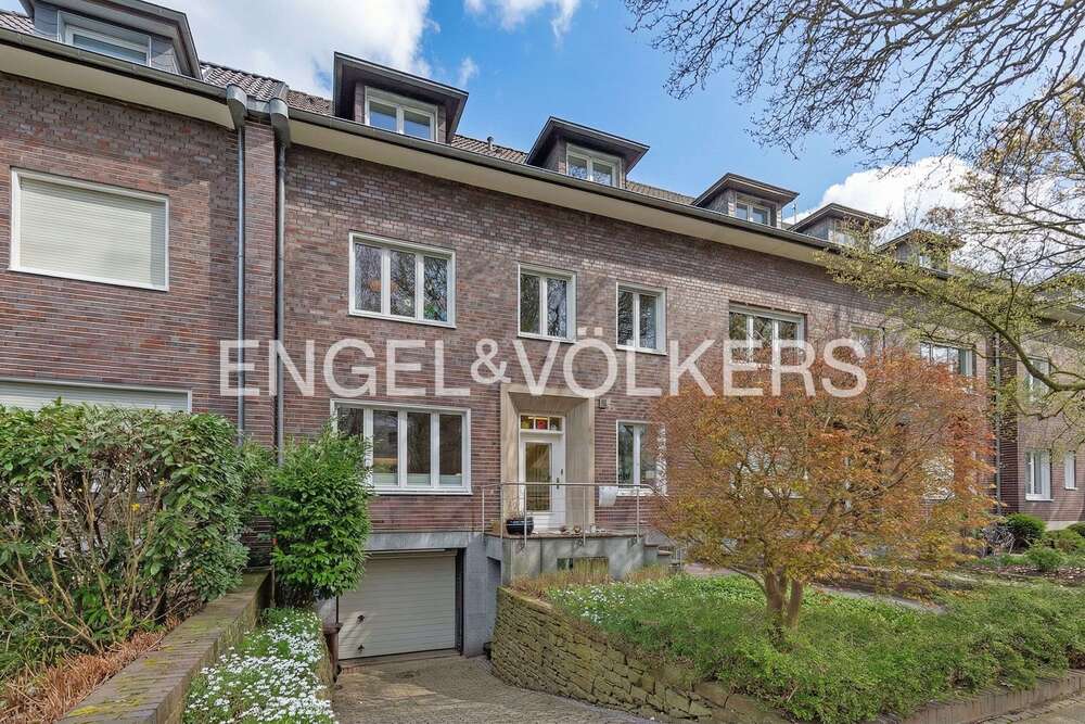 Thumbnail-Haus zum Mieten in Krefeld 3.200,00 € 256 m²