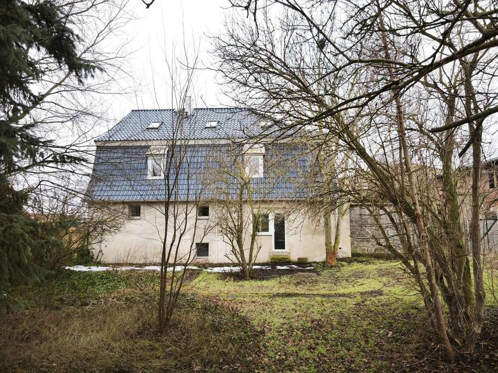 Thumbnail-Haus zum Kaufen in Bernburg 60.000,00 € 167 m²