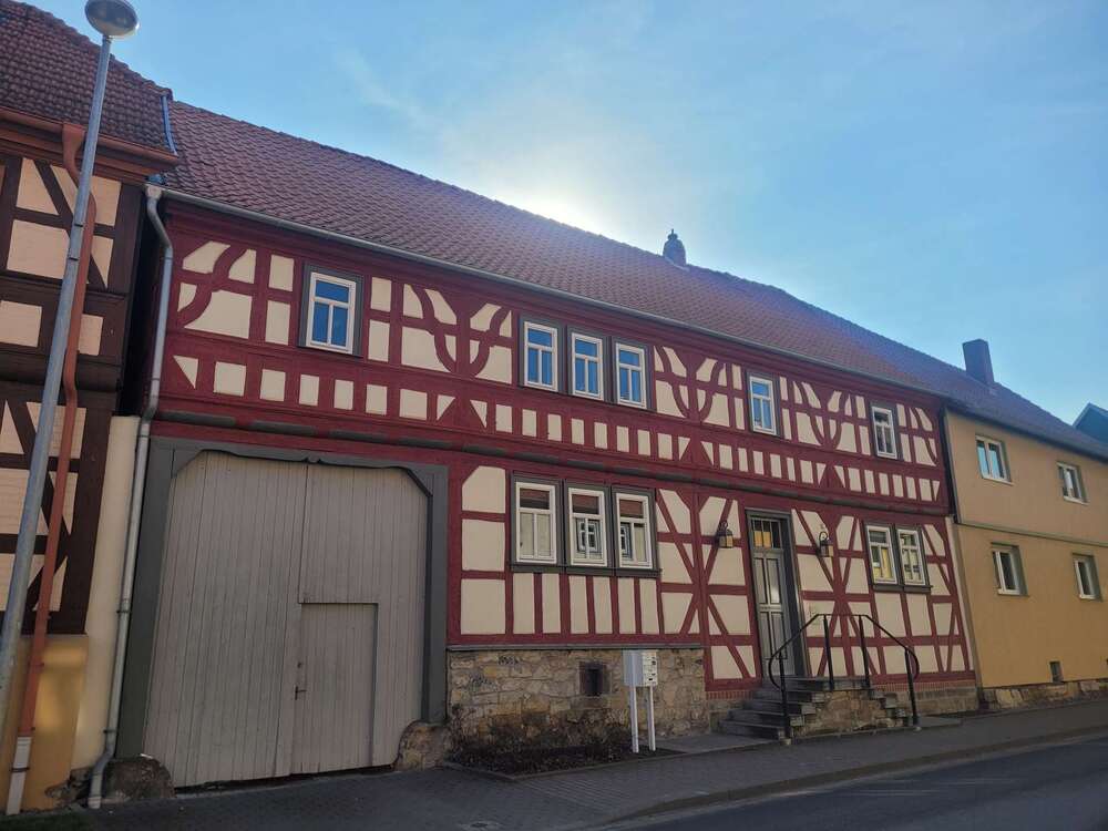 Thumbnail-Haus zum Kaufen in Drei Gleichen 365.000,00 € 156 m²