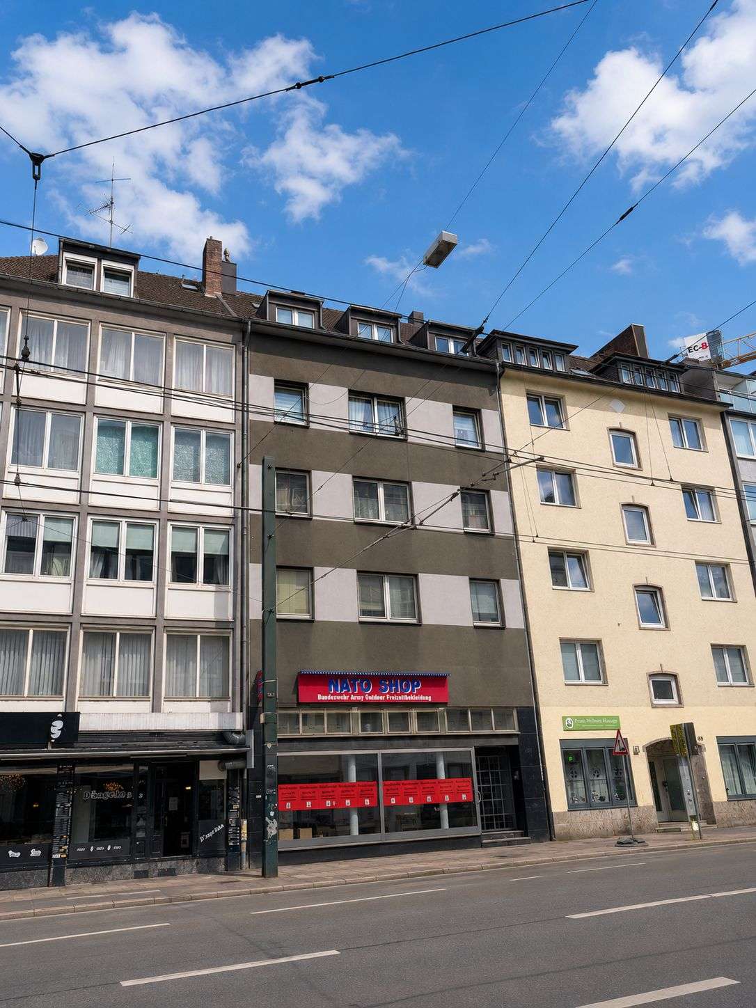 Thumbnail-Einzelhandel in Düsseldorf 1.350,00 € 80 m²
