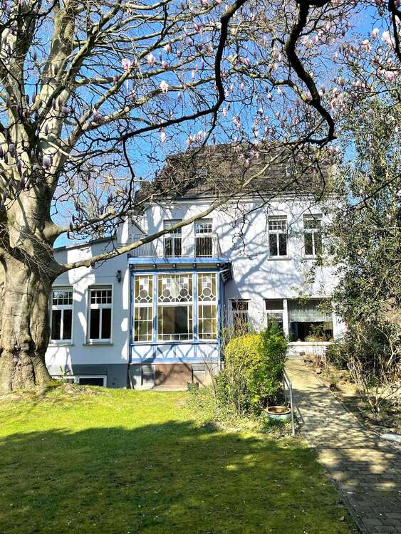 Thumbnail-Haus zum Kaufen in Dortmund-Sölde 850.000,00 € 285 m²