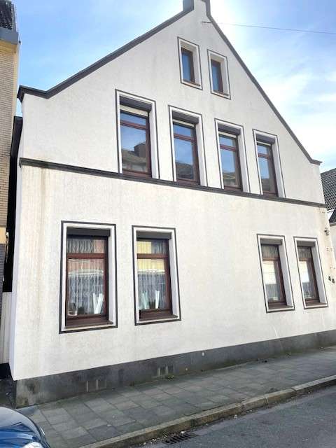 Thumbnail-Wohnung zum Mieten in Bremerhaven-Geestemünde 1.000,00 € 105 m²