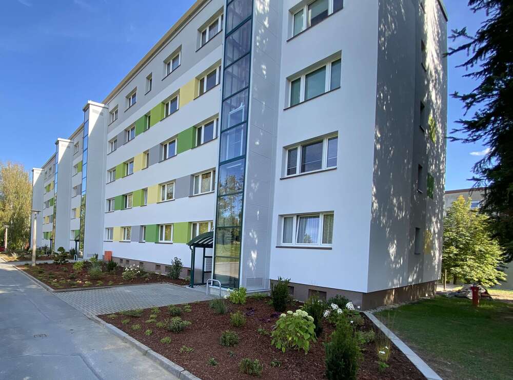 Thumbnail-Wohnung zum Mieten in Adorf 400,00 € 78.1 m²