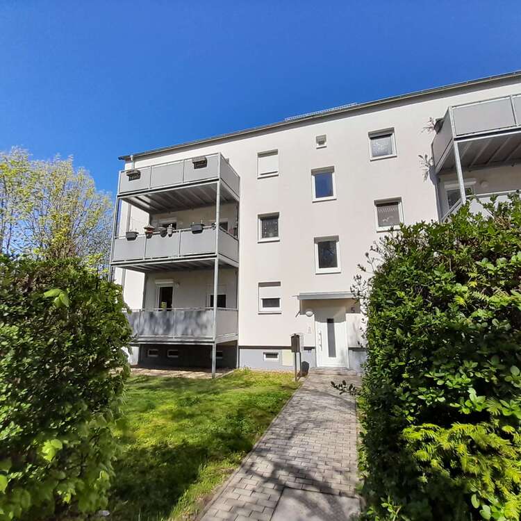 Thumbnail-Wohnung zum Mieten in Weißenfels 375,00 € 53.6 m²