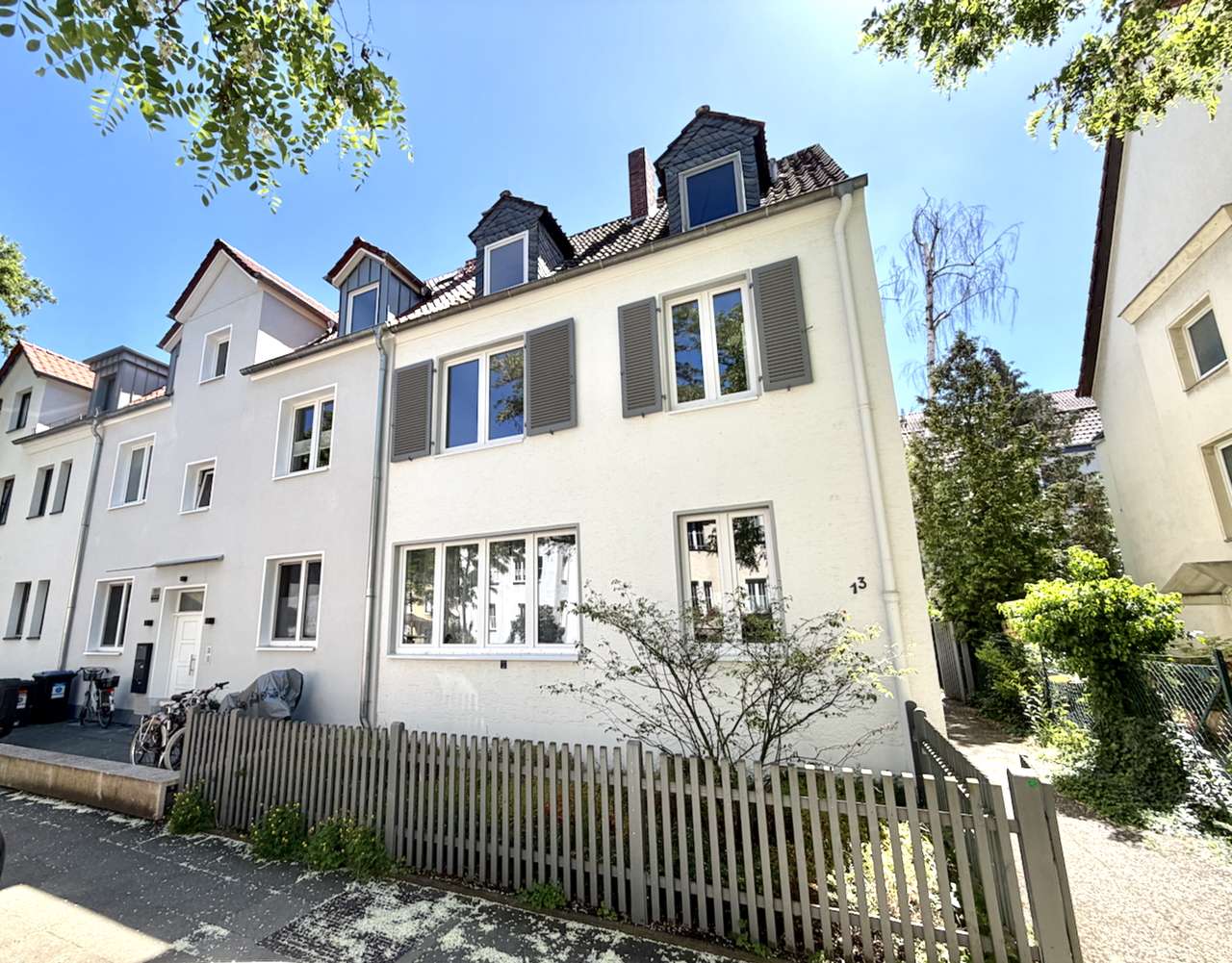 Thumbnail-Haus zum Kaufen in Hannover 795.000,00 € 152.72 m²