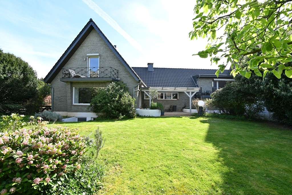 Thumbnail-Haus zum Kaufen in Krefeld 795.000,00 € 228.4 m²