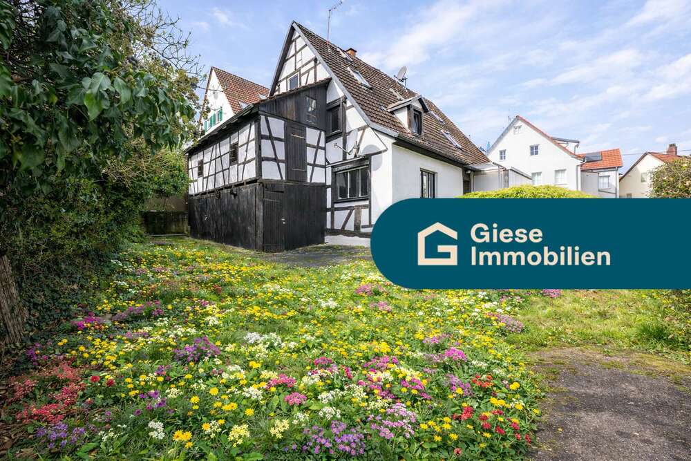 Thumbnail-Haus zum Kaufen in Stuttgart - Degerloch 350.000,00 € 105 m²