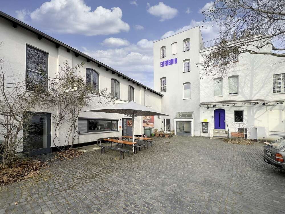 Thumbnail-Haus zum Kaufen in Hannover 770.000,00 € 228 m²