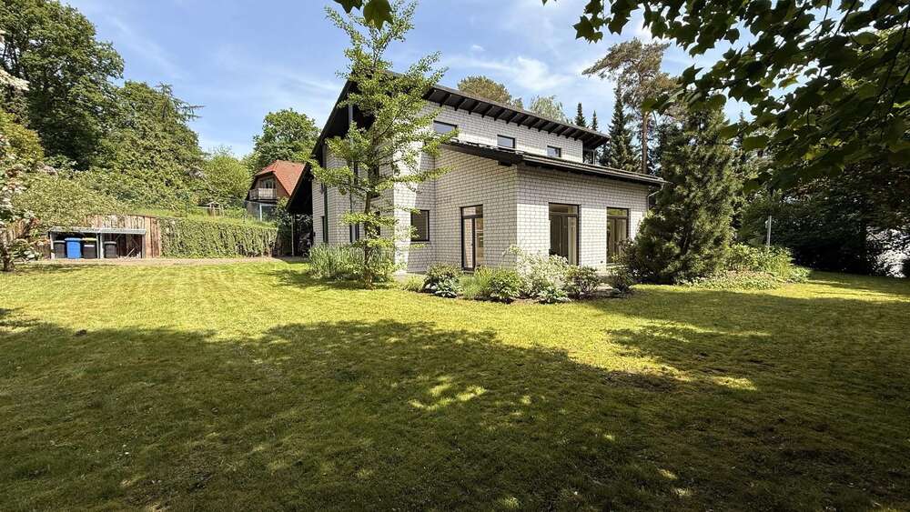 Thumbnail-Haus zum Mieten in Maschen 2.950,00 € 200 m²