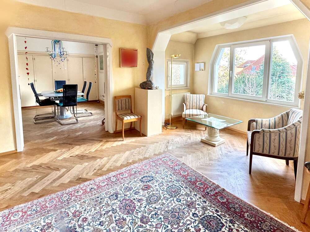 Thumbnail-Haus zum Kaufen in Stuttgart 1.870.000,00 € 300 m²