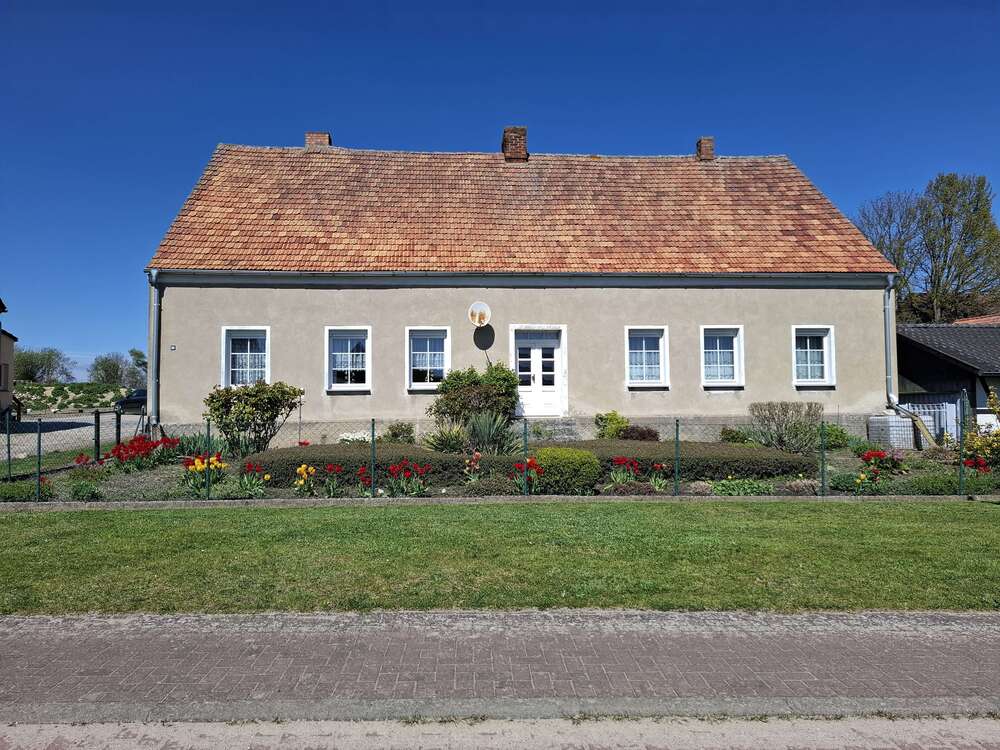 Thumbnail-Haus zum Kaufen in Hohenselchow 99.000,00 € 127 m²