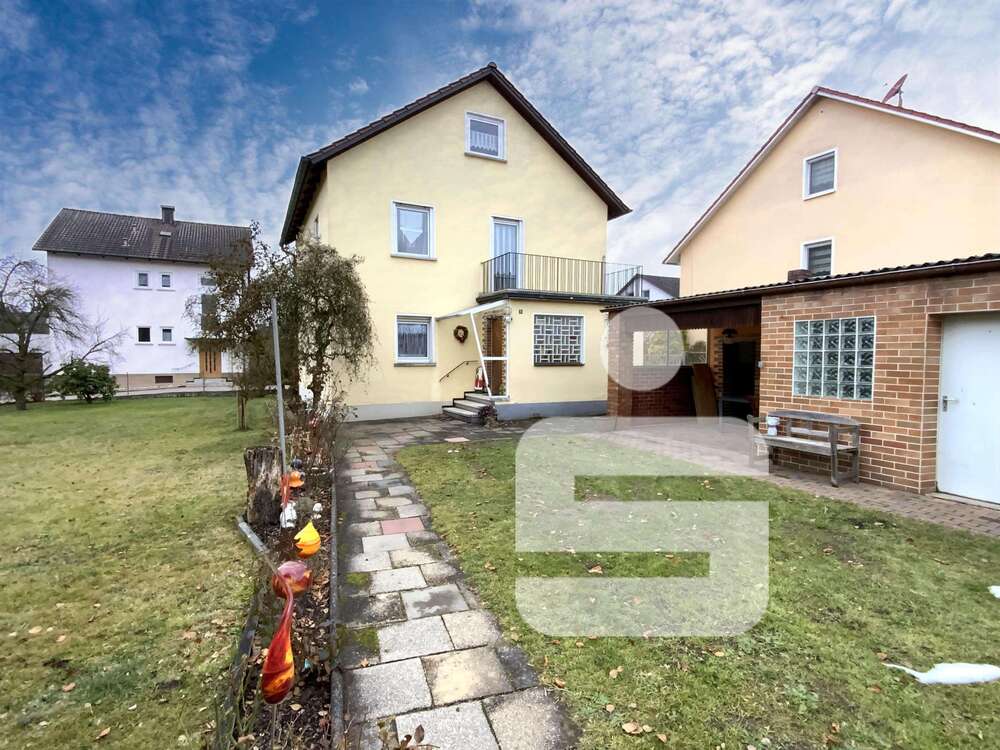 Thumbnail-Haus zum Kaufen in Schwandorf 275.000,00 € 109 m²