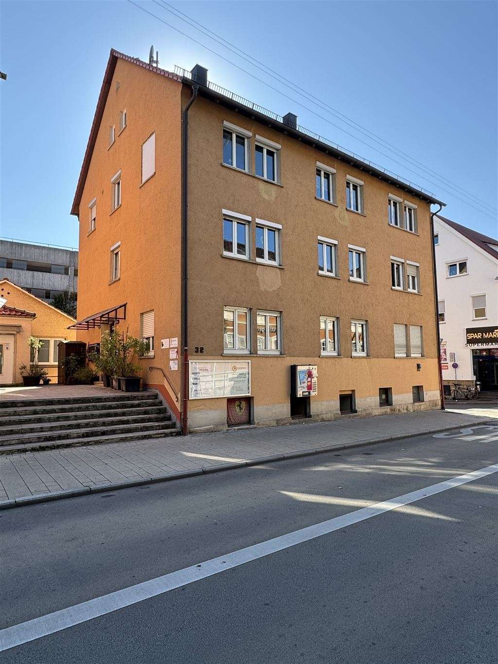 Thumbnail-Haus zum Kaufen in Reutlingen 1.369.000,00 € 738 m²