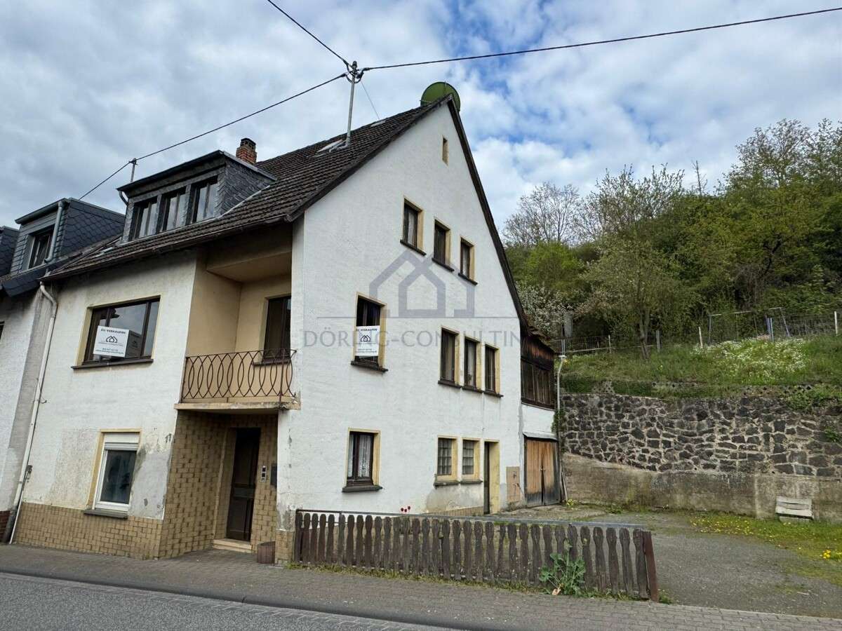 Thumbnail-Haus zum Kaufen in Niederzissen 169.000,00 € 175 m²