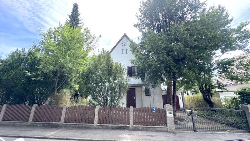 Thumbnail-Grundstück zu verkaufen in München 990.000,00 € 691 m²