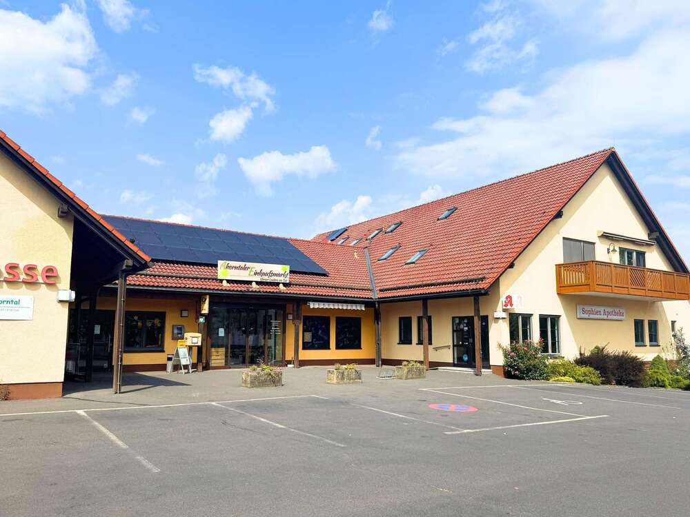 Thumbnail-Einzelhandel in Ahorntal 812,00 € 125 m²