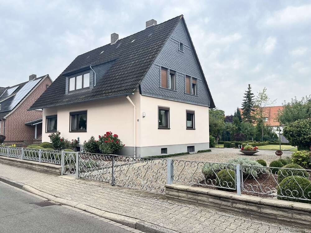 Thumbnail-Haus zum Kaufen in Lüchow 235.000,00 € 215 m²
