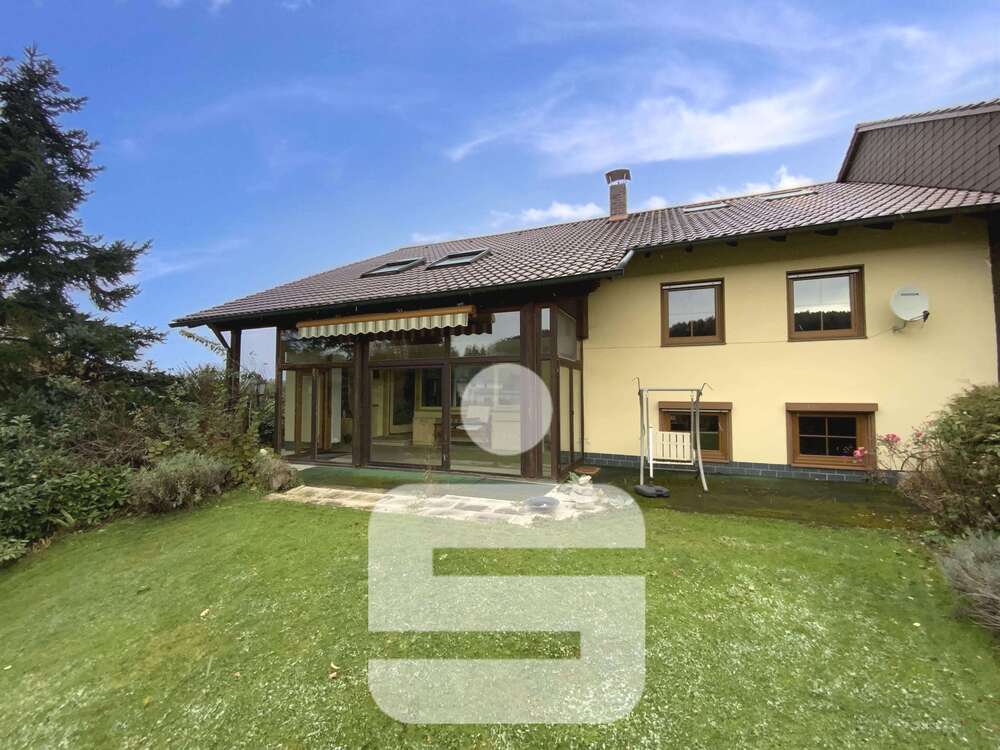 Thumbnail-Haus zum Kaufen in Oberviechtach 250.000,00 € 188 m²