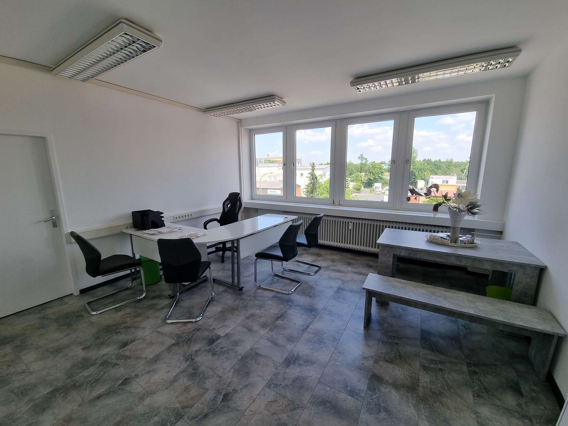 Thumbnail-Büro in Maintal 390,00 € 21 m²
