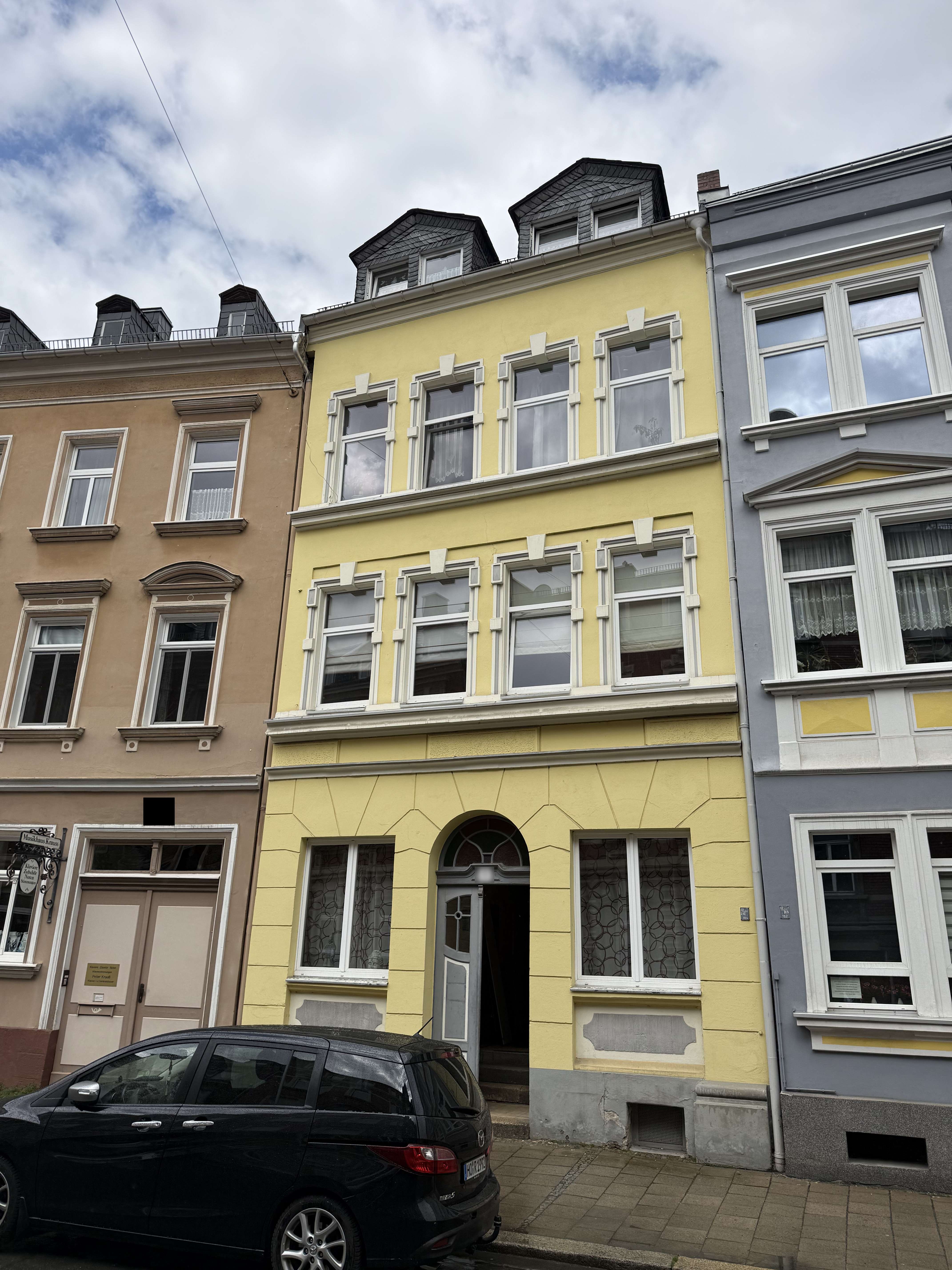 Thumbnail-Haus zum Kaufen in Hof 170.000,00 € 250 m²