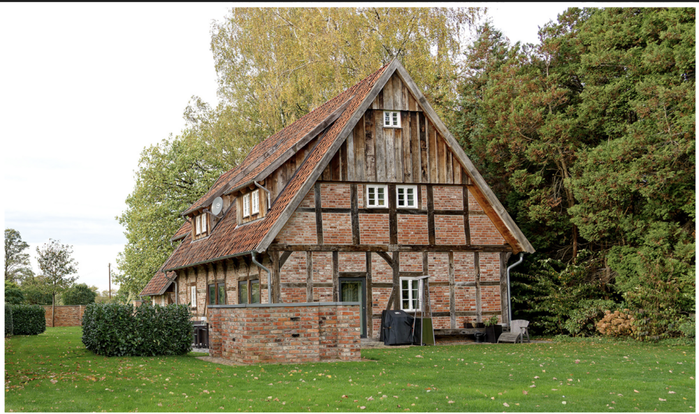 Thumbnail-Haus zum Mieten in Hannover 3.000,00 € 180 m²