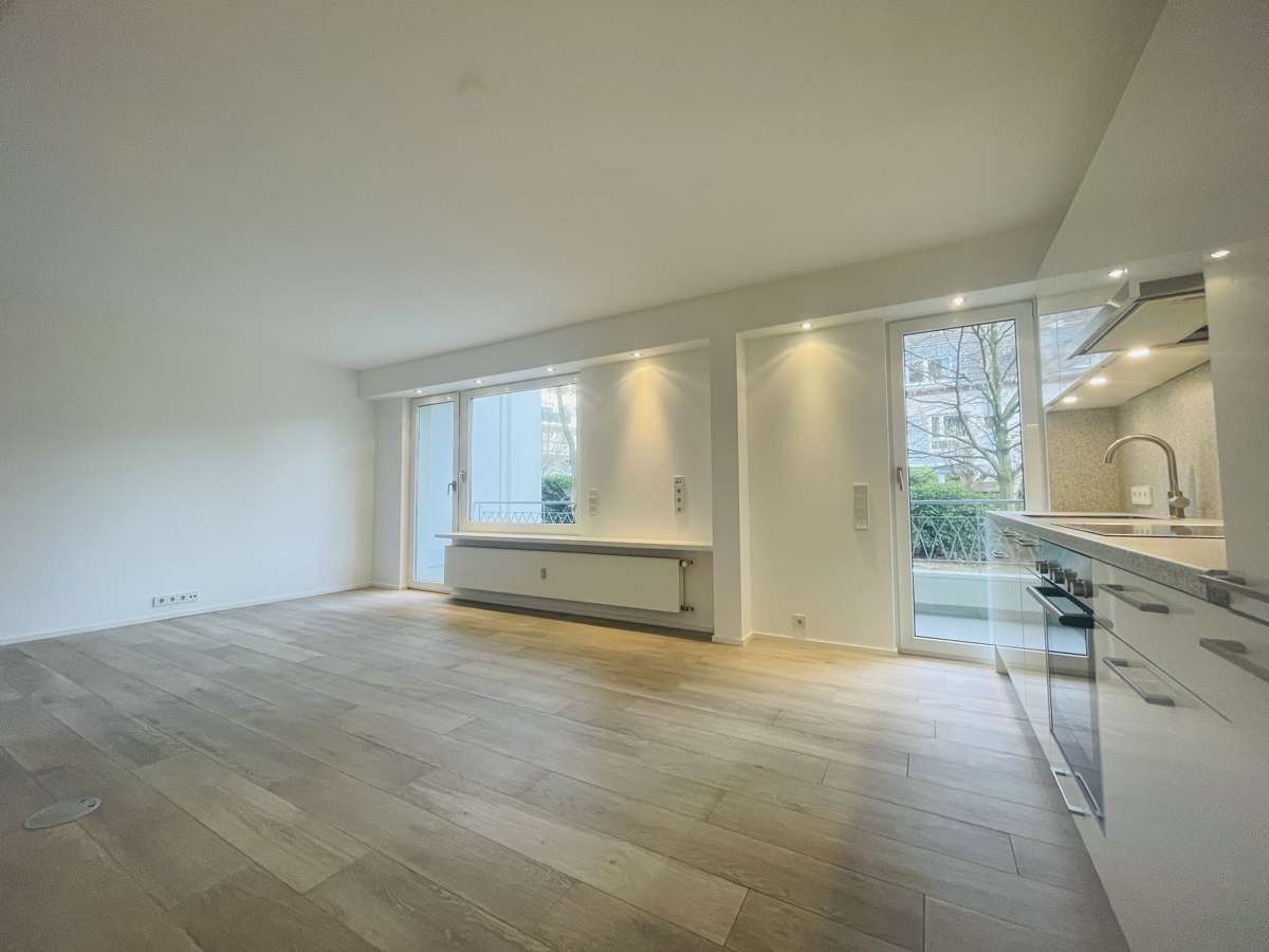 Thumbnail-Wohnung zum Kaufen in Düsseldorf 220.000,00 € 42.5 m²