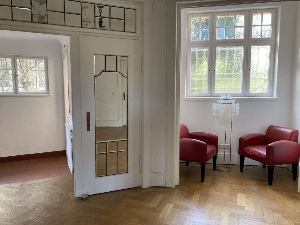 Thumbnail-Haus zum Kaufen in Stuttgart 2.300.000,00 € 400 m²