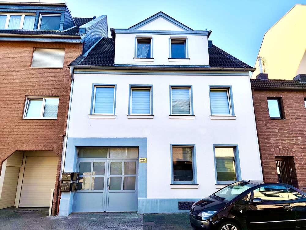 Thumbnail-Wohnung zum Kaufen in Frechen 265.000,00 € 91 m²