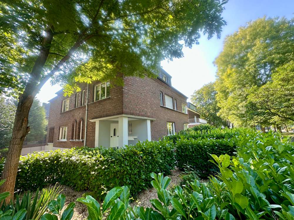 Thumbnail-Haus zum Kaufen in Krefeld 1.650.000,00 € 496.33 m²