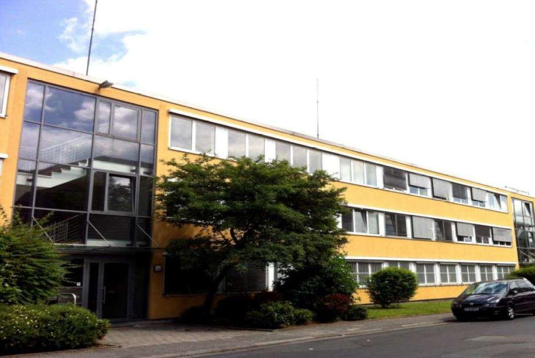 Thumbnail-Büro in Frankfurt am Main - Niedereschbach 1.200,00 € 160 m²
