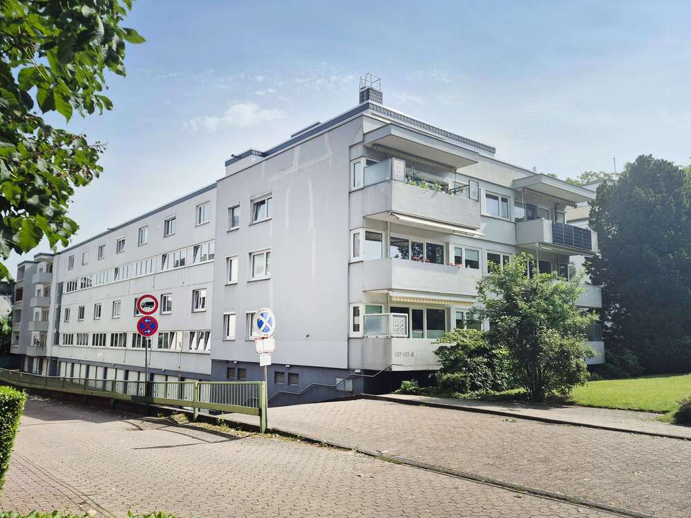 Thumbnail-Wohnung zum Kaufen in Bremen 305.000,00 € 97 m²