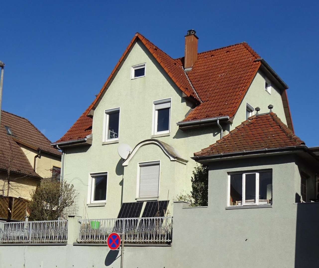 Thumbnail-Haus zum Kaufen in Esslingen am Neckar (Oberesslingen) 599.000,00 € 183 m²
