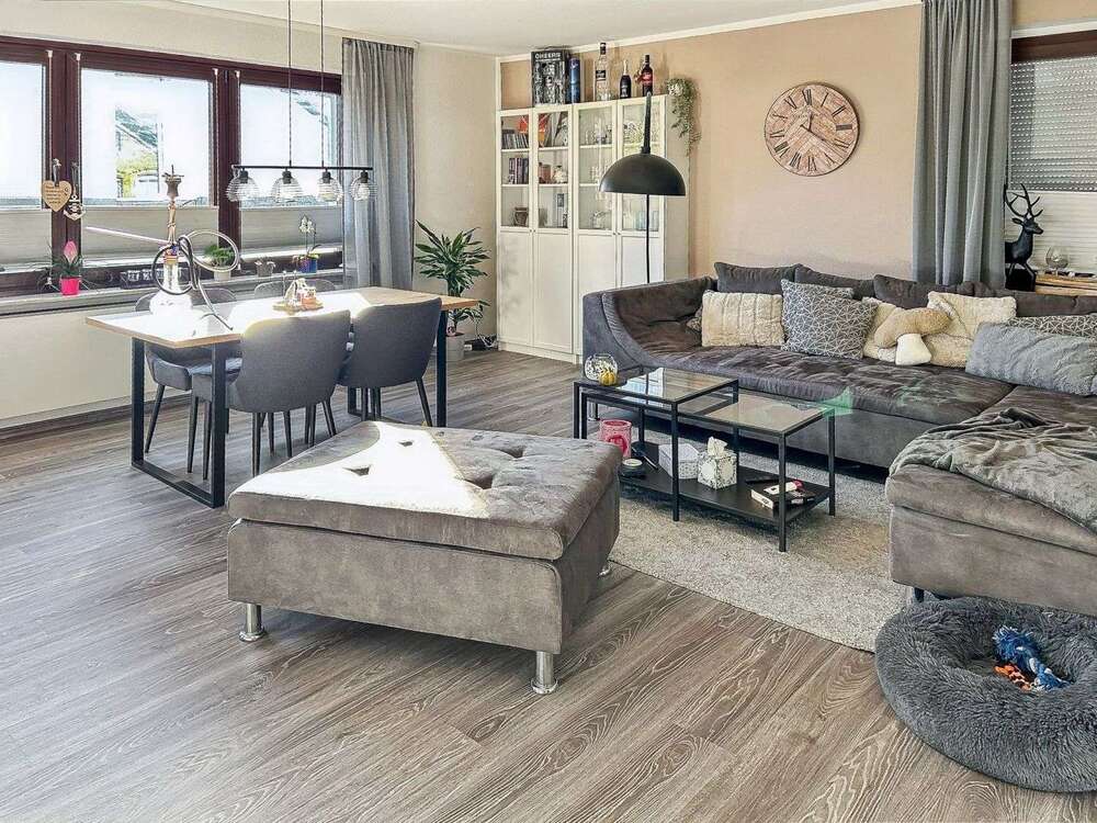 Thumbnail-Wohnung zum Kaufen in Giesen 190.000,00 € 84 m²