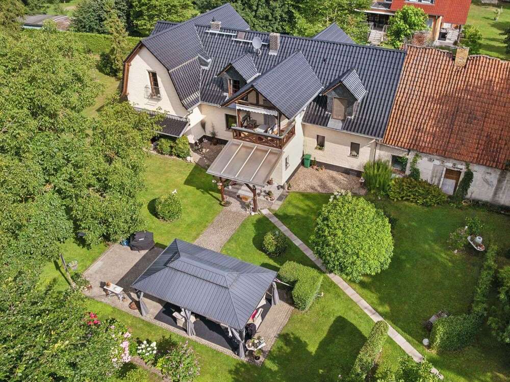 Thumbnail-Haus zum Kaufen in Heidesee 999.000,00 € 286 m²