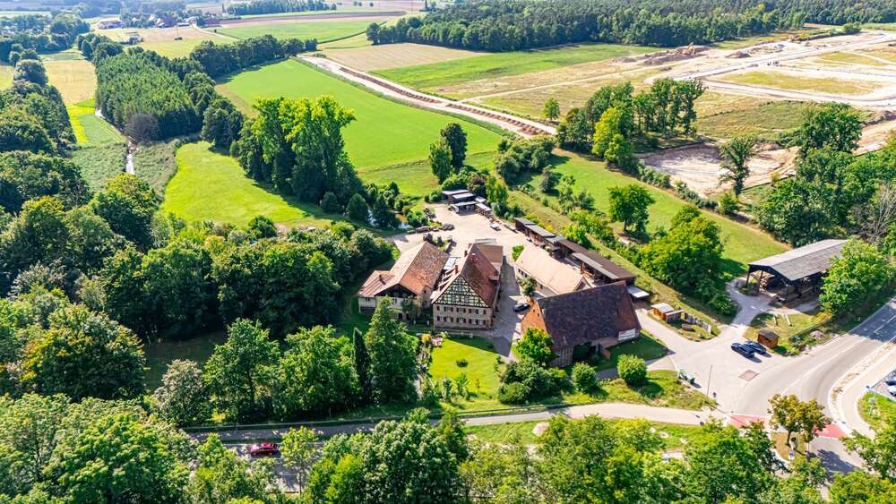 Thumbnail-Grundstück in Cadolzburg 2.950.000,00 € 60017 m²