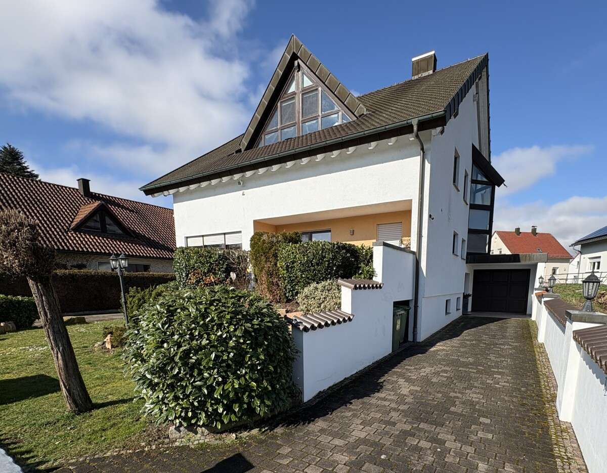 Thumbnail-Wohnung zum Kaufen in Bretzfeld Adolzfurt 379.000,00 € 120 m²