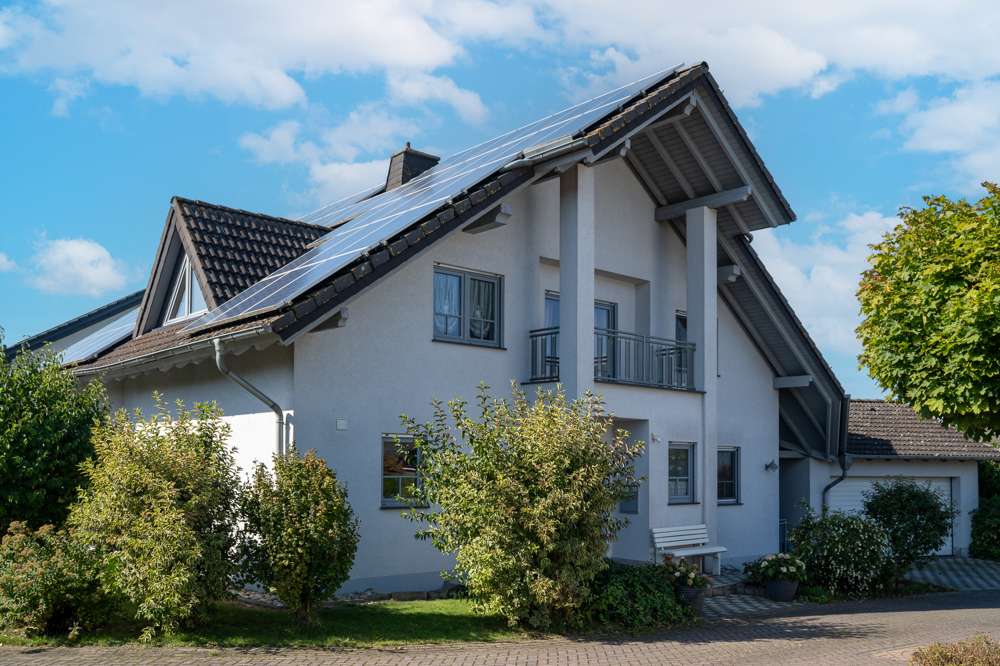 Thumbnail-Haus zum Kaufen in Weisel 395.000,00 € 176 m²