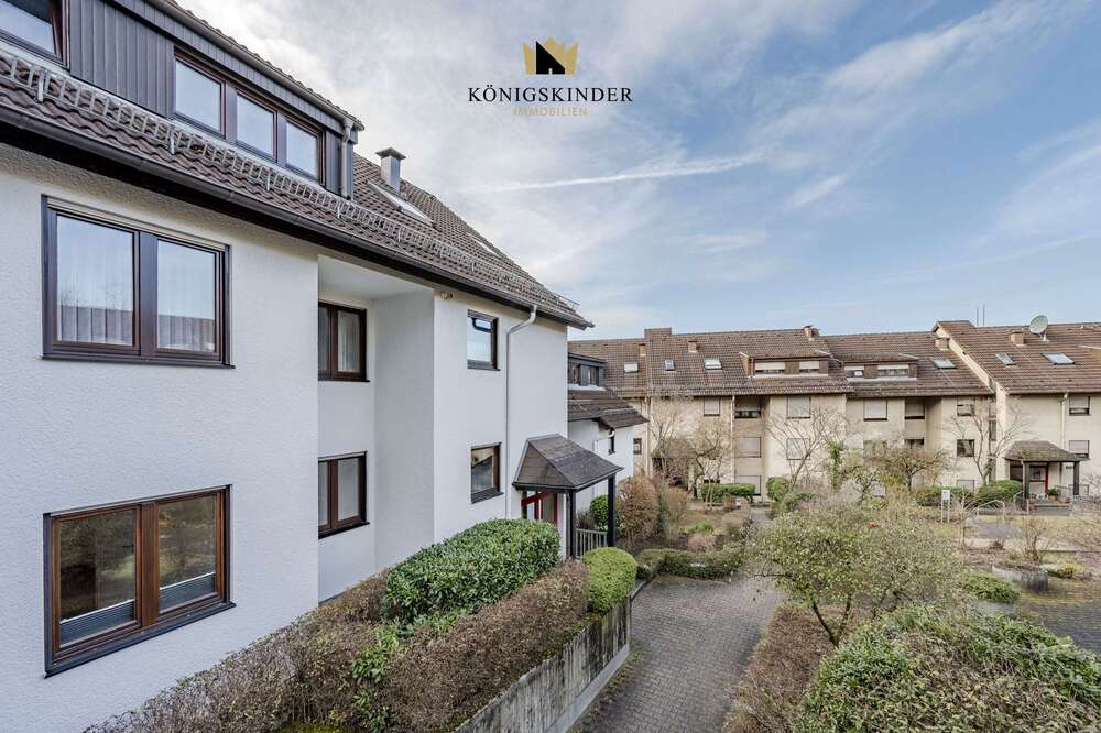 Thumbnail-Wohnung zum Kaufen in Stuttgart Obertürkheim 324.900,00 € 84.35 m²