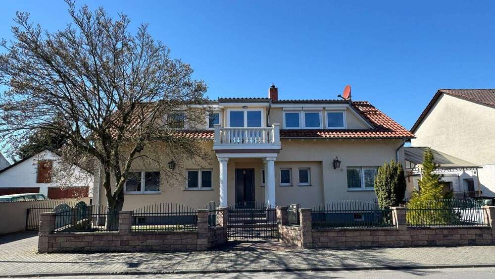 Thumbnail-Haus zum Kaufen in Gernsheim am Rhein 945.000,00 € 245 m²