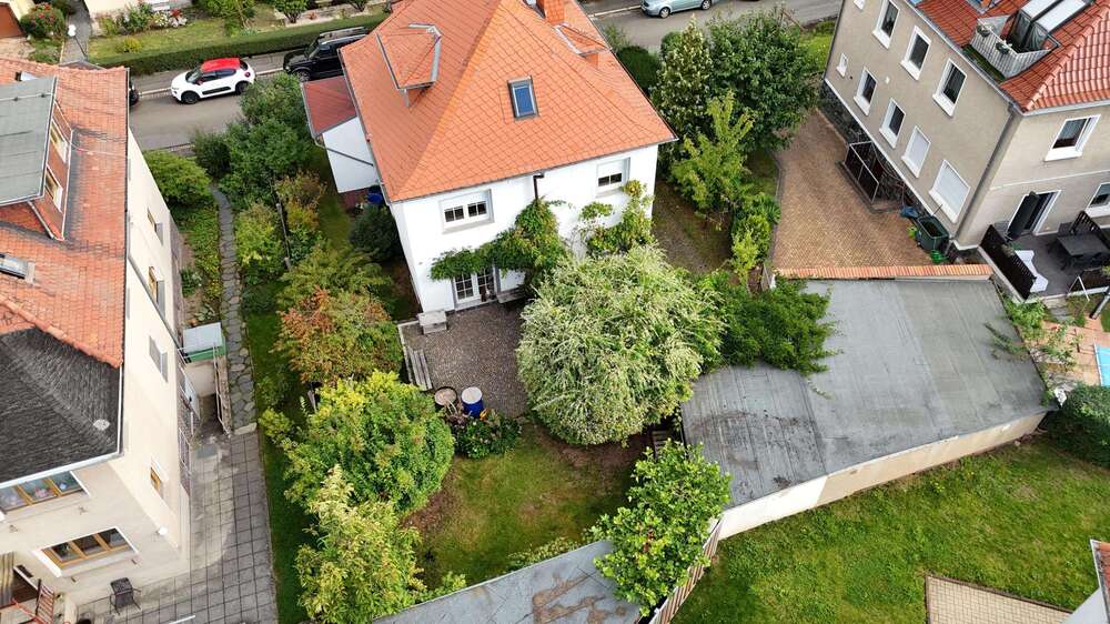 Thumbnail-Haus zum Kaufen in Crimmitschau 270.000,00 € 140 m²
