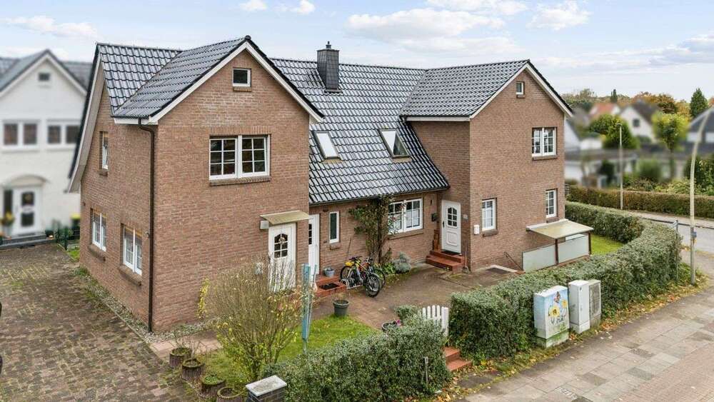 Thumbnail-Haus zum Kaufen in Geesthacht 649.000,00 € 262 m²