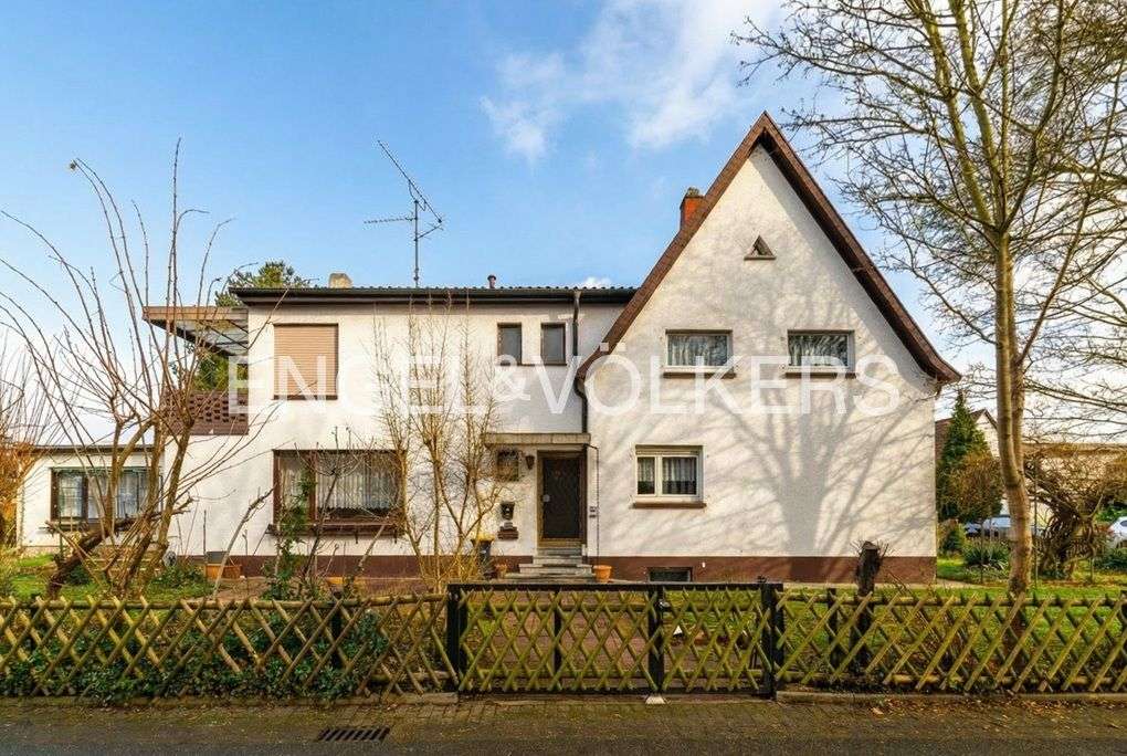 Thumbnail-Haus zum Kaufen in Ludwigshafen am Rhein 415.000,00 € 182 m²