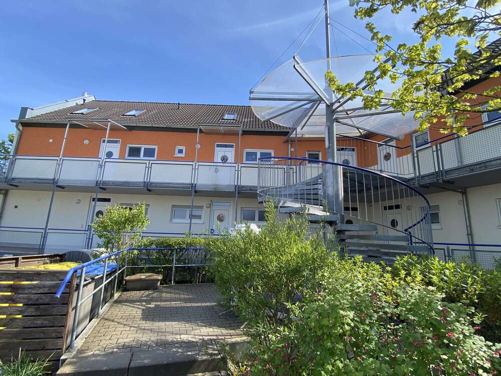 Thumbnail-Wohnung zum Mieten in Teutschenthal 300,00 € 41.04 m²