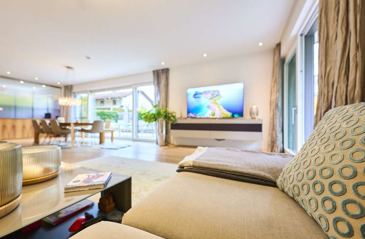 Thumbnail-Haus zum Kaufen in Oberhaching 3.500.000,00 € 325 m²