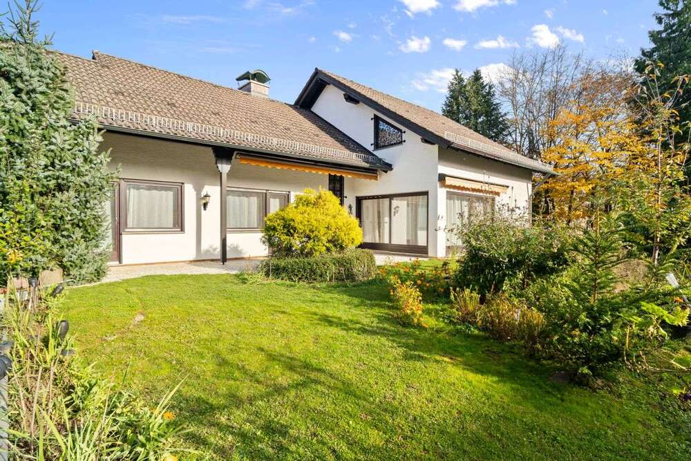 Thumbnail-Haus zum Kaufen in Oberursel 1.650.000,00 € 207 m²